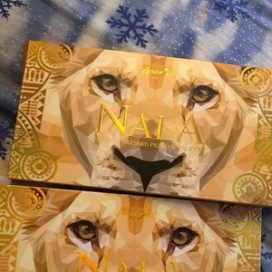 Nala eyeshadow palette